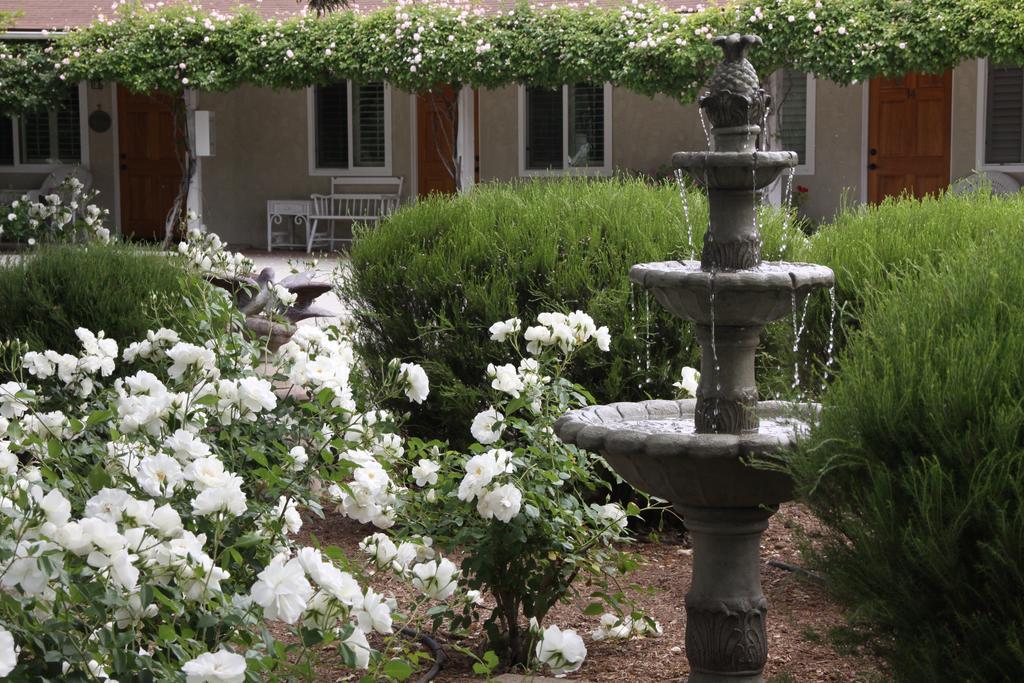 Meadowlark Inn Солванг Экстерьер фото
